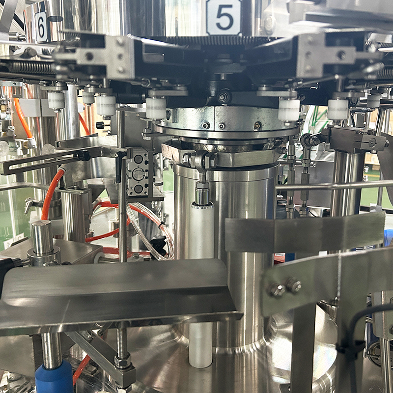 1kg 2kg Kurczak Drobiowe Nuggetsy Skrzydełka Mięso Gotowe Saszetka Waga Wielogłowicowa Saszetka Stojąca  Rotacyjna Maszyna Pakująca z Napełnianiem i Zgrzewaniem